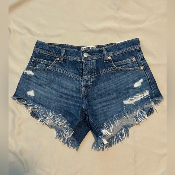 NWT We The Free Westwood Mid Rise High Low Shorts - Size 25 - Picture 2 of 14